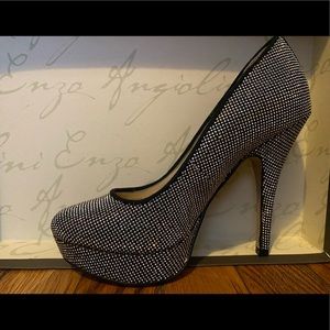 Enzo angiolini pumps